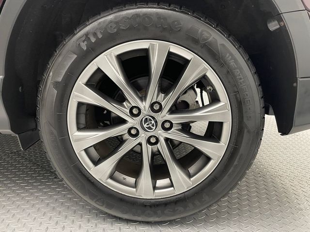 2017 Toyota RAV4 Platinum FWD - 22937507 - 43