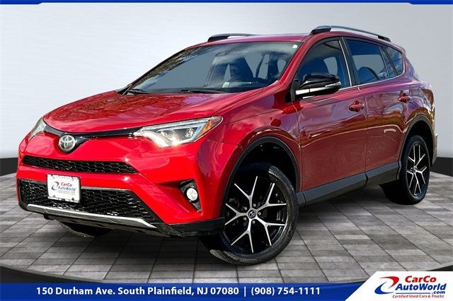 2017 Toyota RAV4 SE AWD - 22937787 - 0