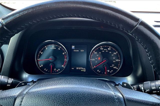 2017 Toyota RAV4 SE AWD - 22937787 - 22