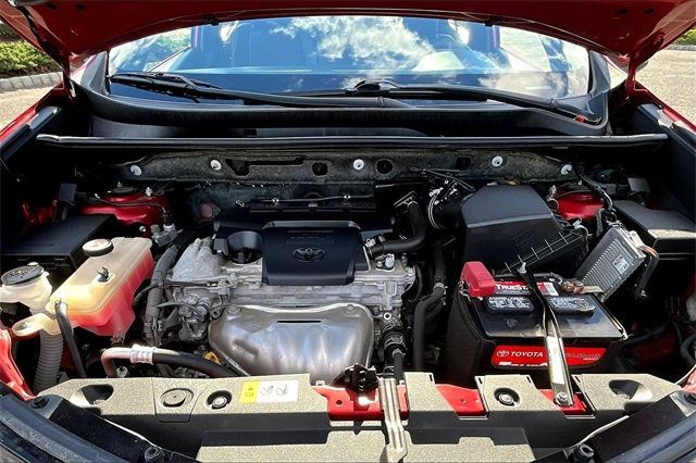 2017 Toyota RAV4 SE AWD - 22937787 - 36