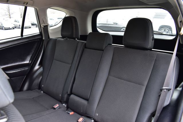 2017 Toyota RAV4 XLE AWD - 22965079 - 21