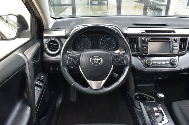 2017 Toyota RAV4 XLE AWD - 22965079 - 24