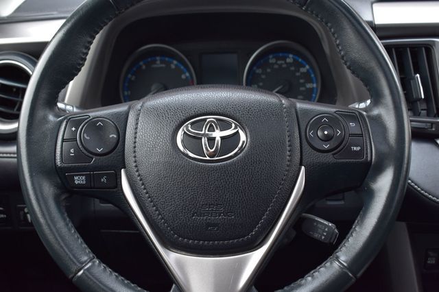 2017 Toyota RAV4 XLE AWD - 22965079 - 26