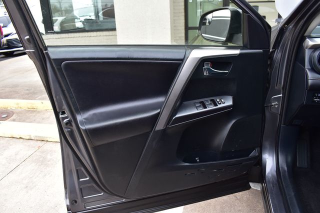 2017 Toyota RAV4 XLE AWD - 22965079 - 48