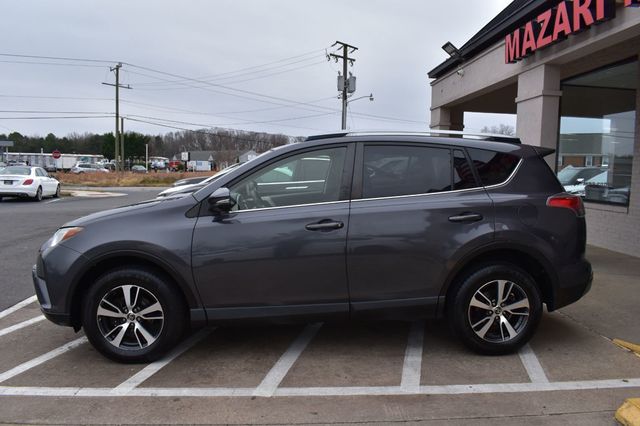 2017 Toyota RAV4 XLE AWD - 22965079 - 4