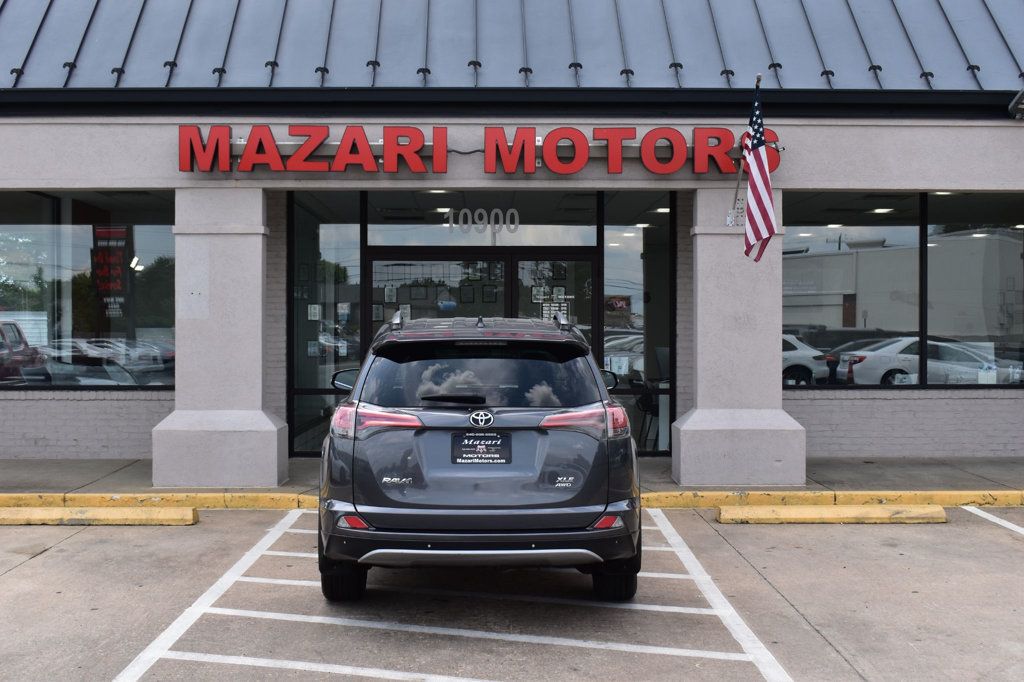 2017 Toyota RAV4 XLE AWD - 23046296 - 9