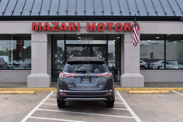 2017 Toyota RAV4 XLE AWD - 23046296 - 9