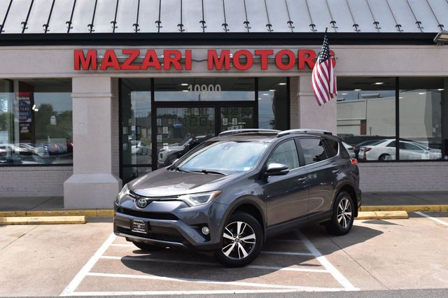 2017 Toyota RAV4 XLE AWD - 23046296 - 1