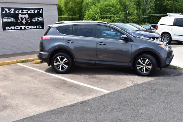 2017 Toyota RAV4 XLE AWD - 23046296 - 3