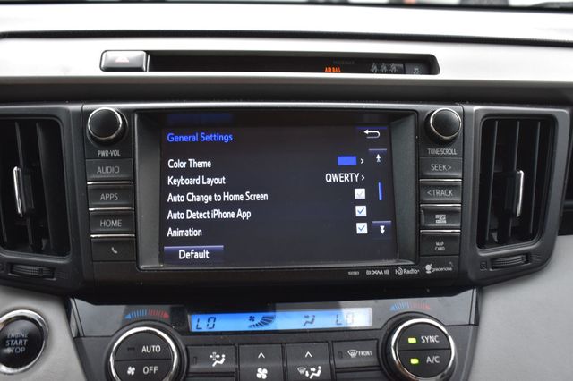2017 Toyota RAV4 XLE AWD - 23046296 - 44