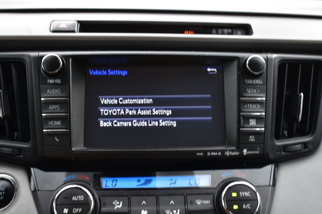 2017 Toyota RAV4 XLE AWD - 23046296 - 45