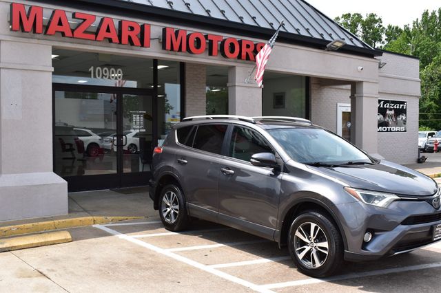 2017 Toyota RAV4 XLE AWD - 23046296 - 6