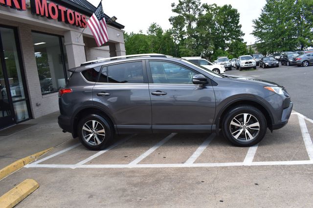 2017 Toyota RAV4 XLE AWD - 23046296 - 8