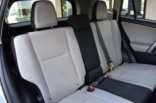 2017 Toyota RAV4 XLE AWD - 23069848 - 22