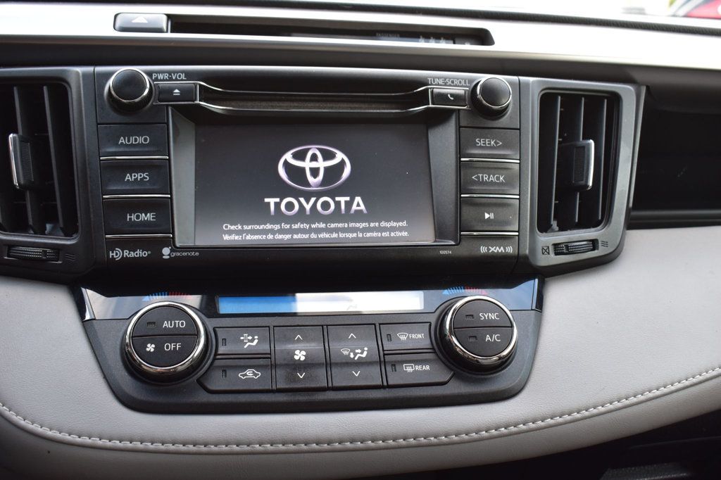 2017 Toyota RAV4 XLE AWD - 23069848 - 25