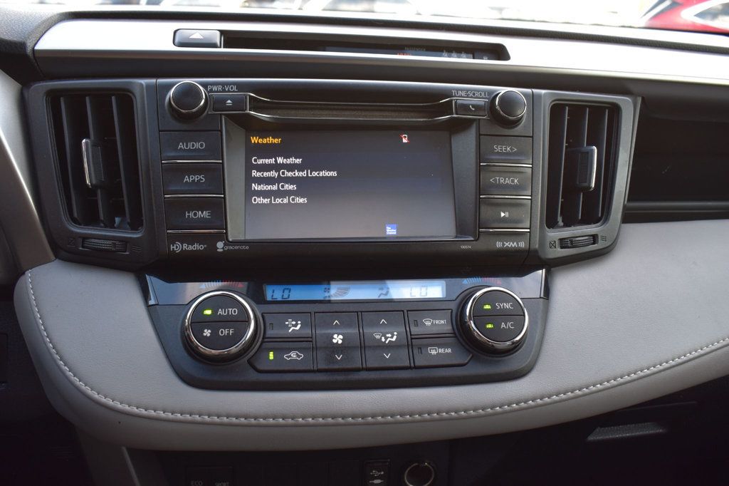 2017 Toyota RAV4 XLE AWD - 23069848 - 35