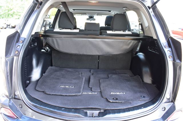 2017 Toyota RAV4 XLE AWD - 23069848 - 42