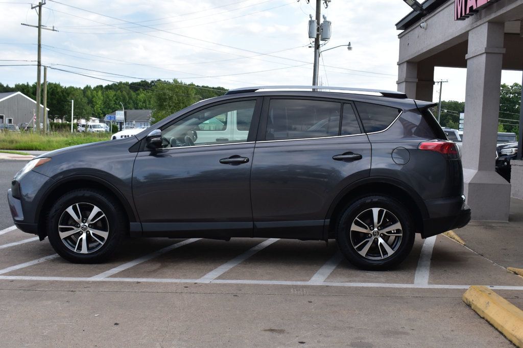 2017 Toyota RAV4 XLE AWD - 23069848 - 4