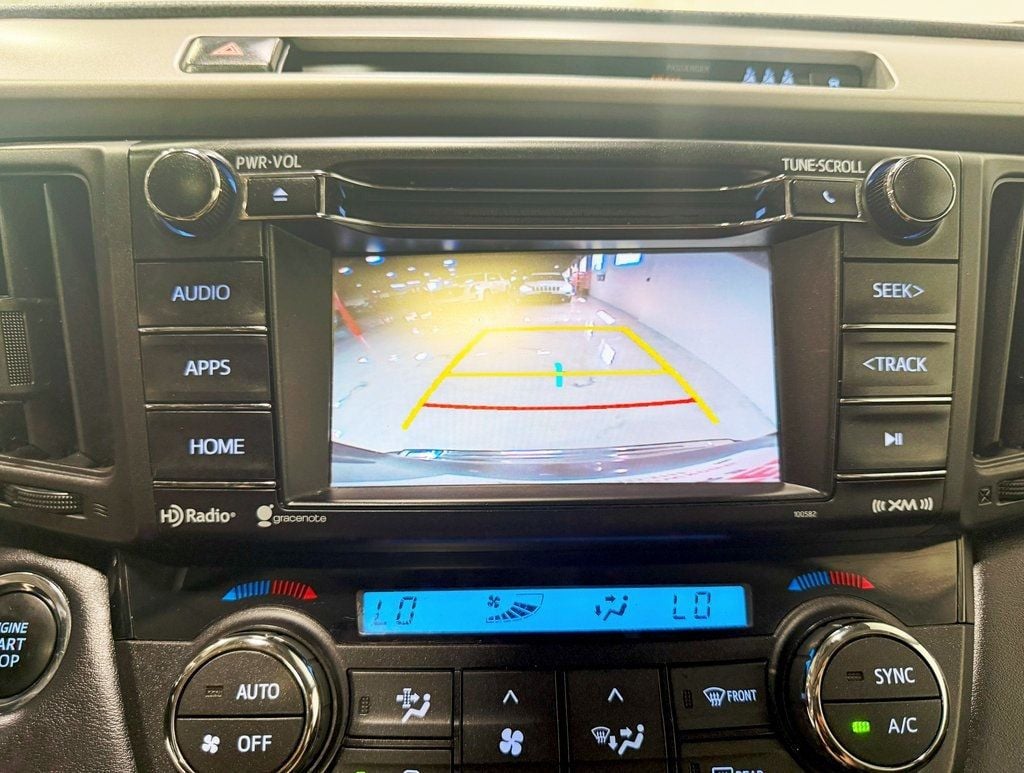 2017 Toyota RAV4 XLE AWD - 22884125 - 17