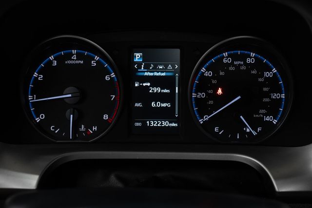 2017 Toyota RAV4 XLE AWD - 23045075 - 19