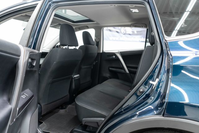 2017 Toyota RAV4 XLE AWD - 23045075 - 24
