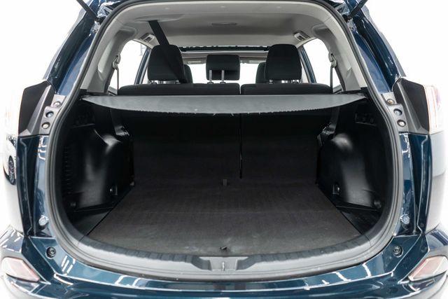 2017 Toyota RAV4 XLE AWD - 23045075 - 25