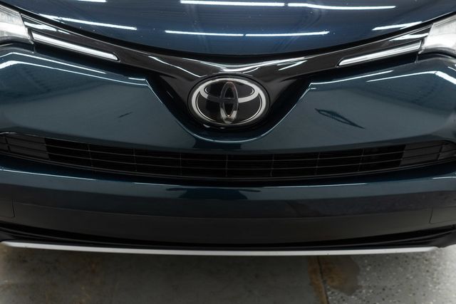 2017 Toyota RAV4 XLE AWD - 23045075 - 32