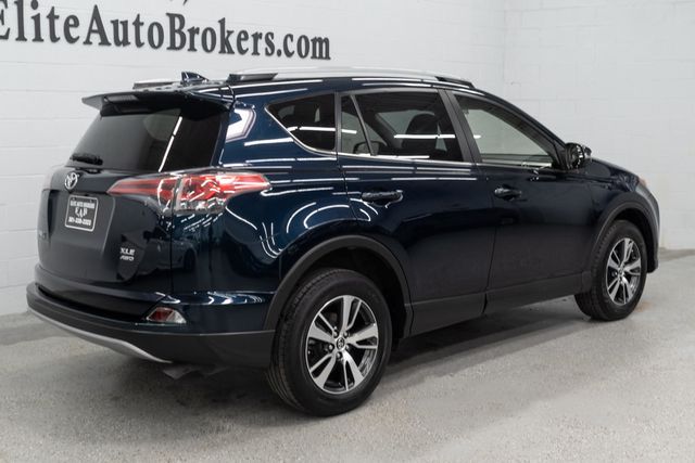 2017 Toyota RAV4 XLE AWD - 23045075 - 38