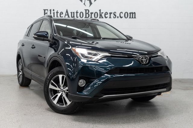 2017 Toyota RAV4 XLE AWD - 23045075 - 6