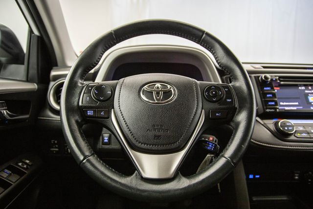 2017 Toyota RAV4 XLE AWD - 22468002 - 46