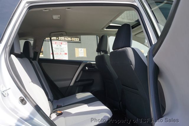 2017 Toyota RAV4 XLE AWD - 23004249 - 12