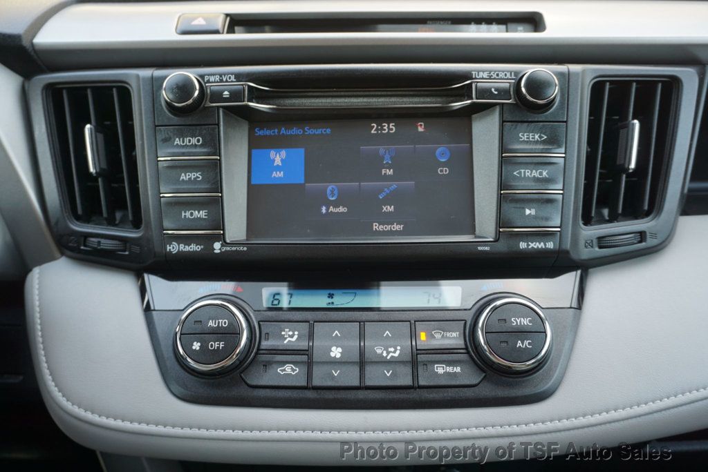 2017 Toyota RAV4 XLE AWD - 23004249 - 17