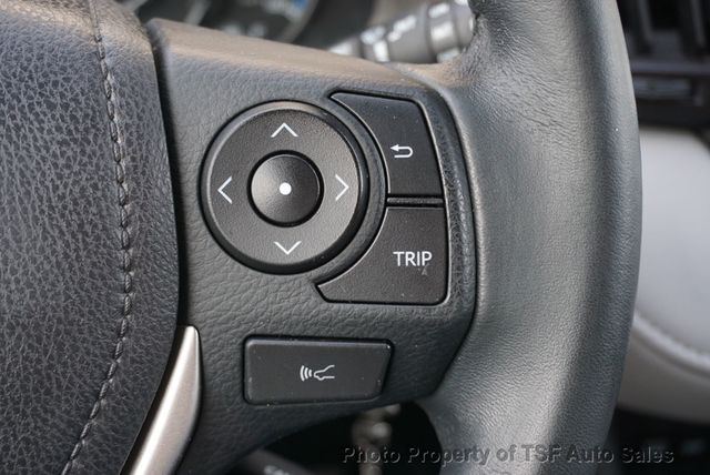 2017 Toyota RAV4 XLE AWD - 23004249 - 26