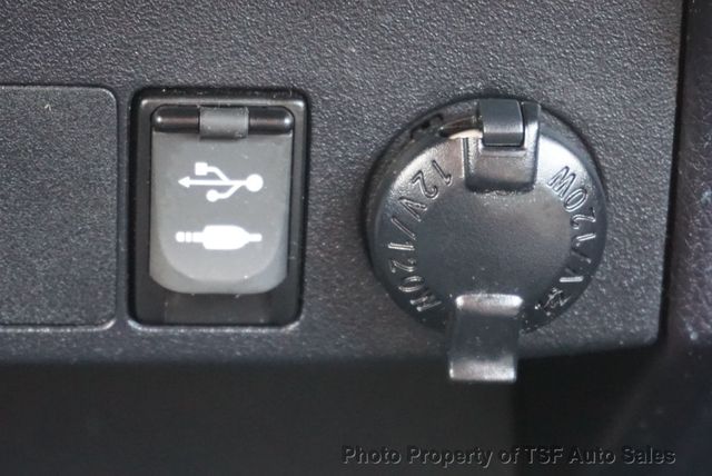 2017 Toyota RAV4 XLE AWD - 23004249 - 28