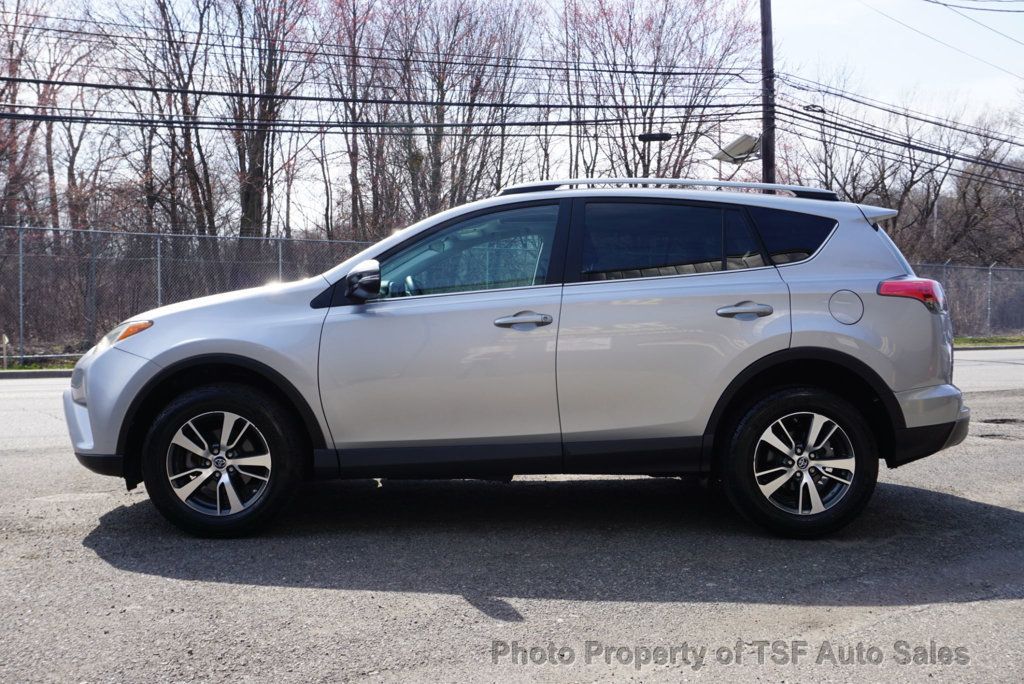 2017 Toyota RAV4 XLE AWD - 23004249 - 3