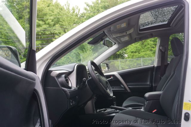 2017 Toyota RAV4 XLE AWD - 23023656 - 9