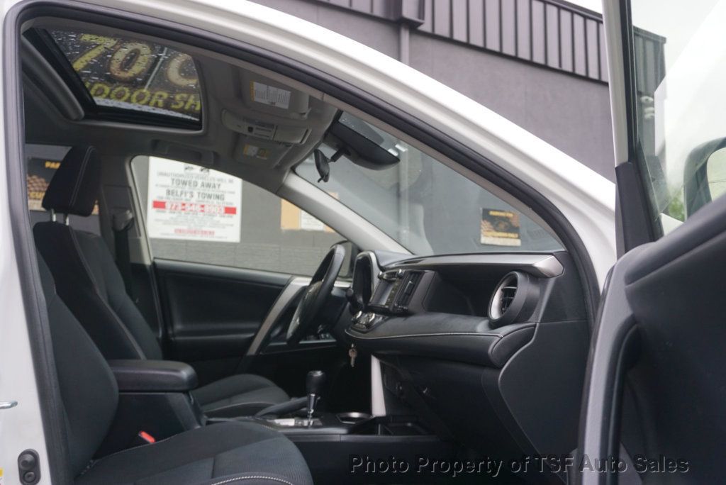 2017 Toyota RAV4 XLE AWD - 23023656 - 10