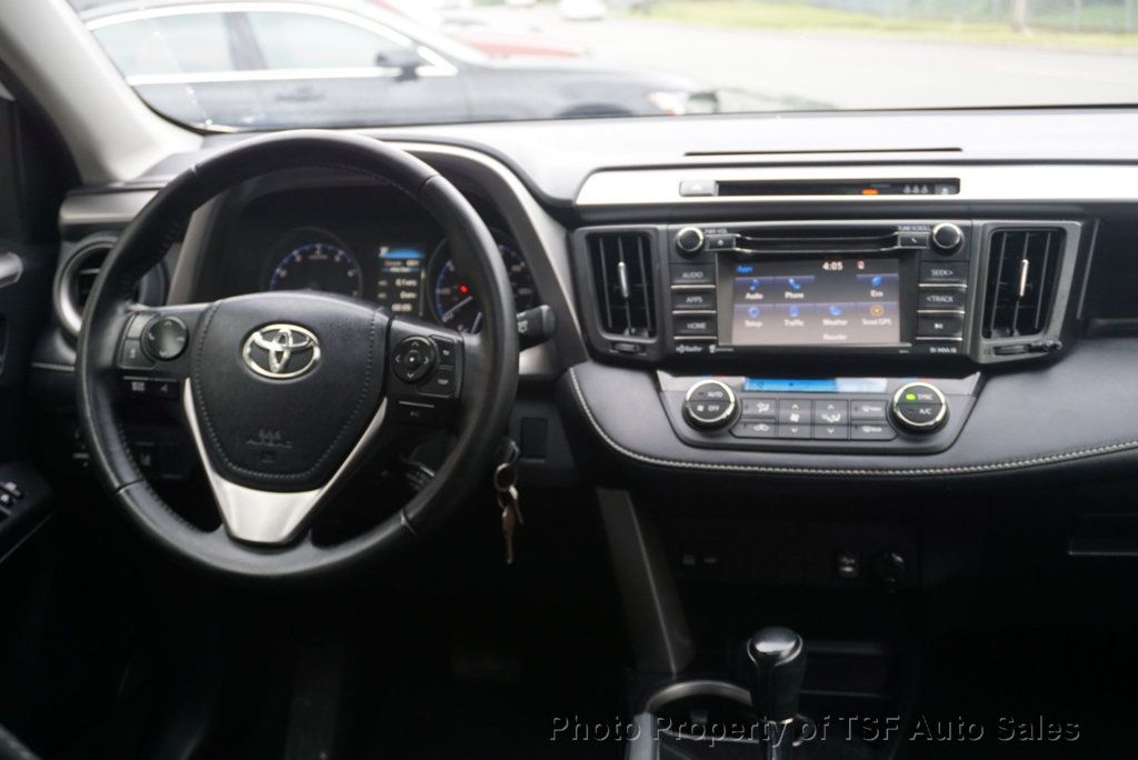 2017 Toyota RAV4 XLE AWD - 23023656 - 13