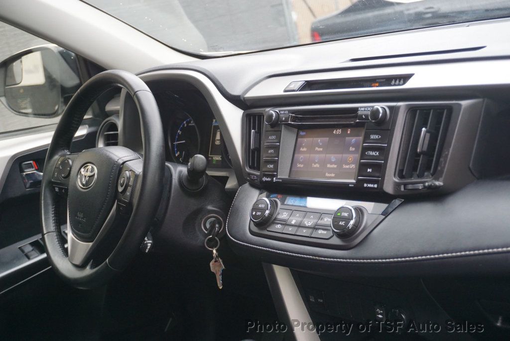 2017 Toyota RAV4 XLE AWD - 23023656 - 14