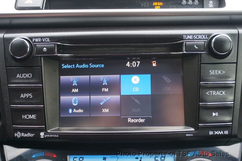 2017 Toyota RAV4 XLE AWD - 23023656 - 17
