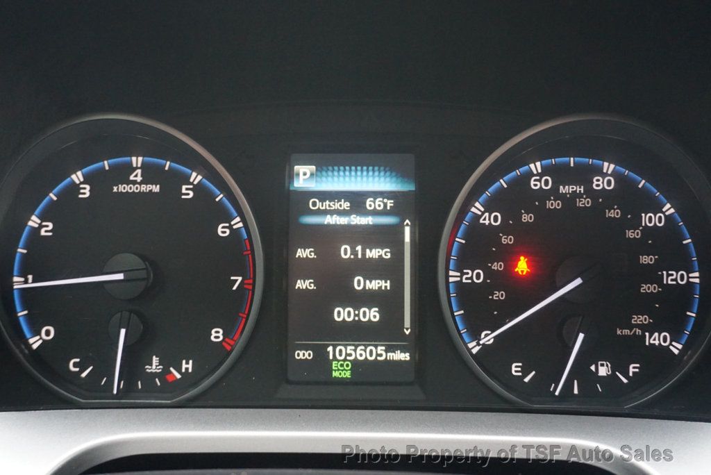 2017 Toyota RAV4 XLE AWD - 23023656 - 32