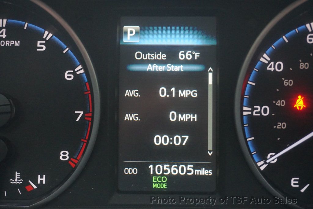 2017 Toyota RAV4 XLE AWD - 23023656 - 33