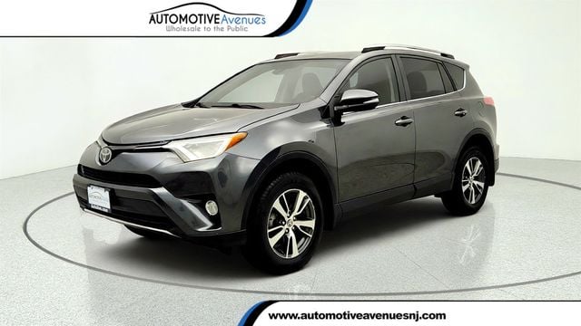 2017 Toyota RAV4 XLE AWD w/ ''Plus'' Extra Value Package - 23066961 - 0