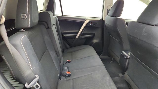2017 Toyota RAV4 XLE AWD w/ ''Plus'' Extra Value Package - 23066961 - 20