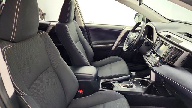 2017 Toyota RAV4 XLE AWD w/ ''Plus'' Extra Value Package - 23066961 - 21