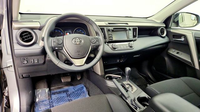 2017 Toyota RAV4 XLE AWD w/ Plus Special Value Package - 23100496 - 12