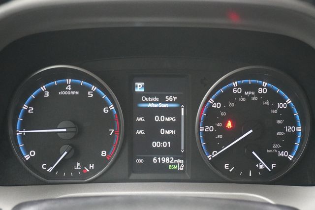 2017 Toyota RAV4 XLE FWD - 22998219 - 14