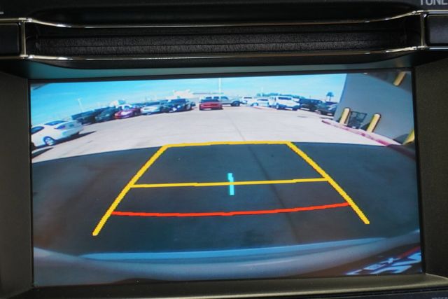 2017 Toyota RAV4 XLE FWD - 22998219 - 16