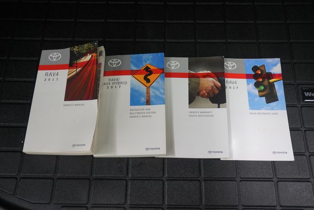 2017 Toyota RAV4 XLE FWD - 22998219 - 22