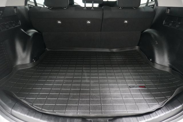 2017 Toyota RAV4 XLE FWD - 22998219 - 23